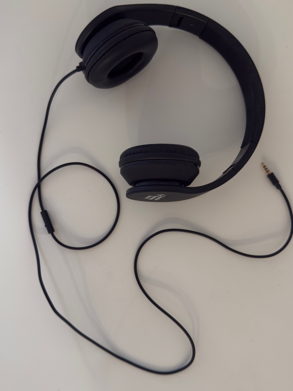 Sleek Black Wired On-Ear Headphones with 3.5mm Plug Columbia Business school
